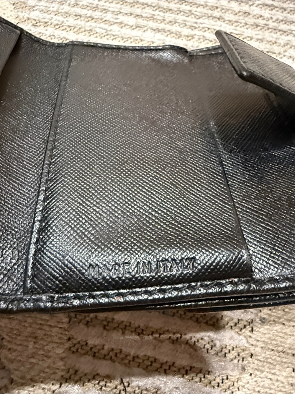 Prada Black Saffiano Leather Trifold Wallet with Logo Plaque - Picture 2 of 4